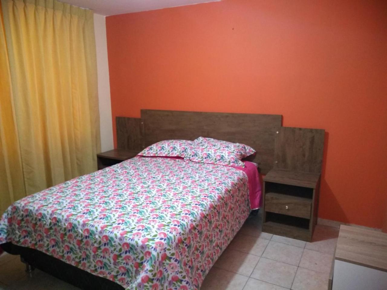Готель Hostal Las Begonias Арекіпа Екстер'єр фото